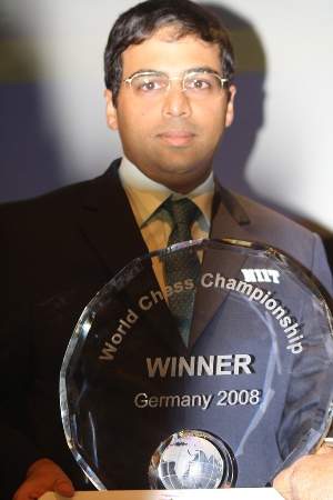 Happy Birthday Viswanathan Anand: Interesting Facts About the Wizard of  Chess - News18