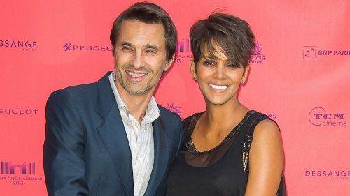 16 Interesting Facts About Halle Berry - OhFact!