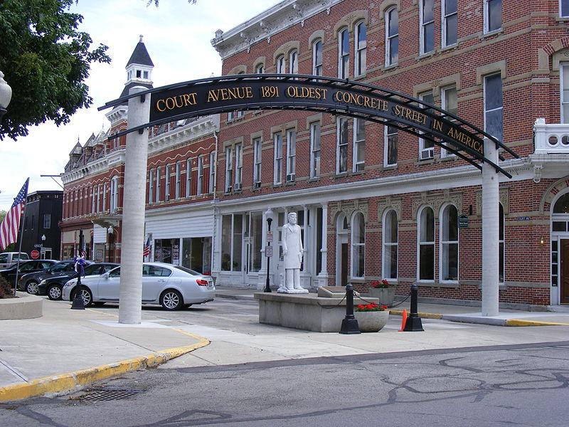 Court Avenue in Bellefontaine, Ohio, oldest concrete street in the United States