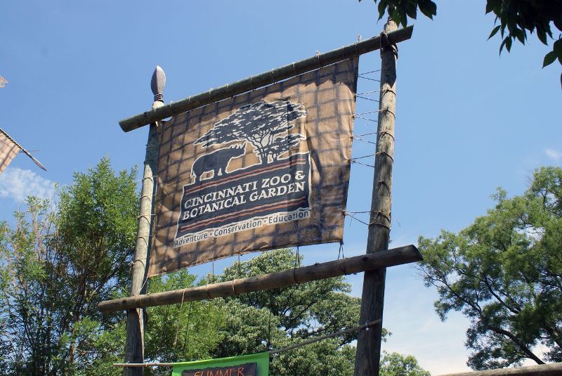 Sign for the Cincinnati Zoo & Botanical Gardens, Ohio